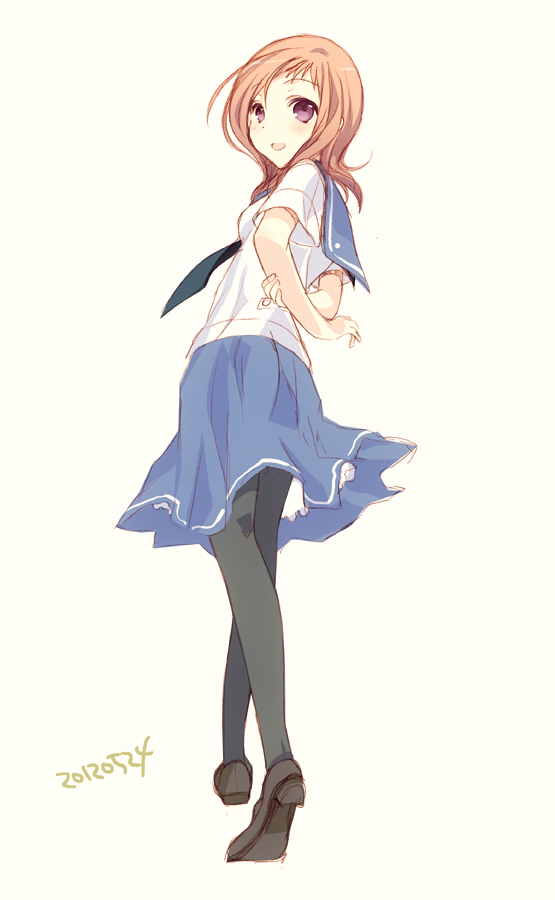 arms_behind_back black_legwear from_behind long_hair looking_back pantyhose purple_eyes red_hair redhead saki saki_achiga-hen school_uniform serafuku skirt smile takei_hisa tokumi_yuiko violet_eyes