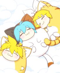 -w- :3 animal_costume animal_ears cat_costume cat_ears chibi cloud clouds hatsune_miku kagamine_len kagamine_rin maruku_naru_(vocaloid) nekomura_otako perfectly_round_(vocaloid) vocaloid rating:Safe score:2 user:danbooru