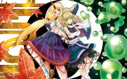  2girls blonde_hair crossed_arms geta green_hair highres horn hoshiguma_yuugi kumakichi. leaf long_hair maple_leaf mizuhashi_parsee multiple_girls pointy_ears red_eyes sarashi touhou very_long_hair 