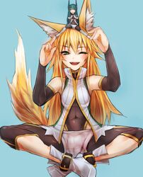 animal_ears blonde_hair bodysuit detached_sleeves fangs fox_ears fox_tail green_eyes green_hair highres indian_style kokonoe_tsubaki long_hair menou_kaname minigirl navel original robot_ears sitting tail taishi_(artist) violet_eyes wink 