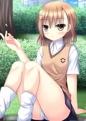 brown_eyes brown_hair coin hair_ornament hairpin highres misaka_mikoto school_uniform skirt to_aru_kagaku_no_railgun to_aru_majutsu_no_index 