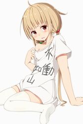  ahoge blonde_hair blush fangs futaba_anzu idolmaster idolmaster_cinderella_girls long_hair ratsuku_kinoko red_eyes socks t-shirt twintails 