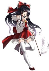 1girl black_hair bow detached_sleeves gohei hair_bow hair_tubes hakurei_reimu long_hair looking_at_viewer ponytail red_eyes sandals simple_background smile solo takemori_shintarou thigh-highs touhou white_background white_legwear zettai_ryouiki 