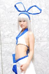  aisui_nao cosplay hair_bow majikina_mina midriff samurai_spirits_zero silver_hair 