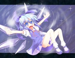  blue_eyes blue_hair blush bow cirno hair_bow razy_(skuroko) short_hair solo touhou wings 