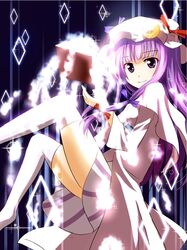 book crescent hat long_hair mashayuki patchouli_knowledge purple_eyes purple_hair solo touhou violet_eyes white_legwear 