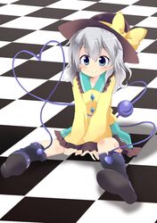  1girl blush green_eyes hat heart komeiji_koishi massala short_hair silver_hair sitting skirt smile solo third_eye touhou 