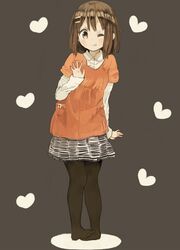  1ink :p ;p black_legwear brown_background brown_eyes brown_hair casual hair_ornament hairclip heart hirasawa_yui k-on! nasuna pantyhose short_hair simple_background smile solo tongue wink 