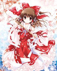  ascot bow brown_eyes brown_hair detached_sleeves flower gohei hair_bow hair_tubes hakurei_reimu short_hair smile solo touhou white-brown 