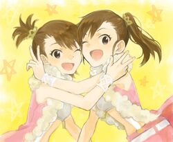  brown_hair futami_ami futami_mami idolmaster oomori_(atu-oomori11) siblings side_ponytail smile v wink 