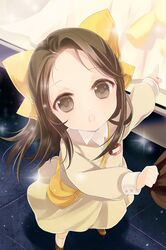  bag bow brown_eyes brown_hair child dress hair_ribbon holding layna_scentriver long_hair lowres open_mouth outstretched_hand pointing reum ribbon school_bag school_uniform skirt_tug socks sword_girls white_legwear 