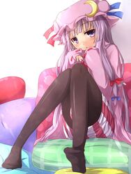  black_legwear blush crescent cushion dress hat long_hair pantyhose patchouli_knowledge purple_eyes purple_hair ram_hachimin sitting solo touhou violet_eyes 