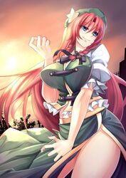  1girl blue_eyes bow braid breasts hair_bow hat highres hong_meiling kinntarou large_breasts long_hair midriff puffy_sleeves redhead shirt short_sleeves side_slit skirt skirt_set smile solo star sunset touhou twin_braids very_long_hair vest 