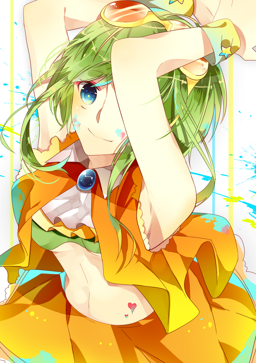 1girl armpits arms_up blue_eyes brooch goggles goggles_on_head green_hair gumi highres jewelry midriff navel short_hair smile tatsumi3 vocaloid wrist_cuffs