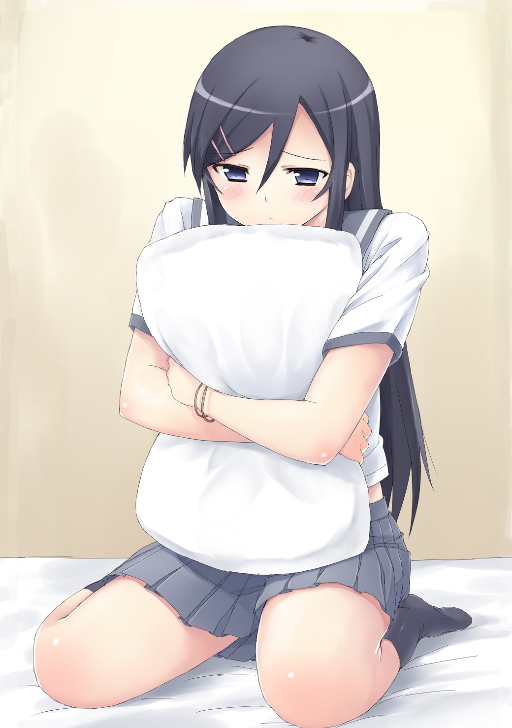 1girl aragaki_ayase black_hair blue_eyes happypudding highres hug long_hair ore_no_imouto_ga_konna_ni_kawaii_wake_ga_nai pillow school_uniform serafuku