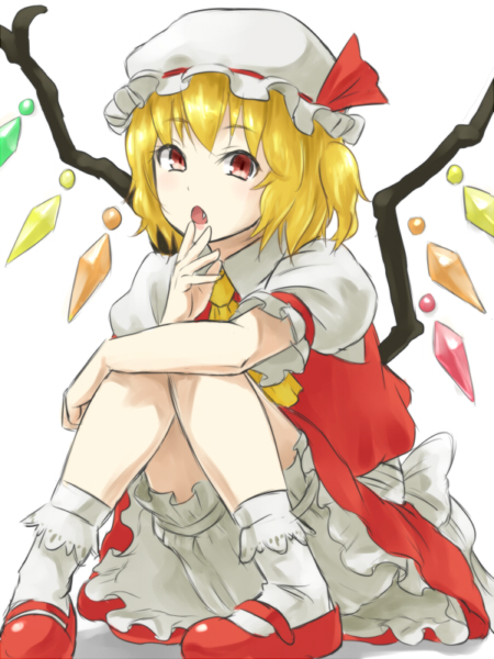 1girl ascot blonde_hair bloomers bobby_socks fang flandre_scarlet hat mary_janes open_mouth pennel red_eyes shoes short_hair side_ponytail simple_background skirt skirt_set smile socks solo touhou underwear white_background wings