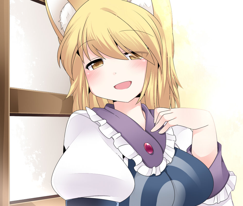 1girl animal_ears blonde_hair blush breasts bust fox_ears hammer_(sunset_beach) long_sleeves looking_at_viewer no_hat open_mouth short_hair smile solo tabard touhou yakumo_ran yellow_eyes