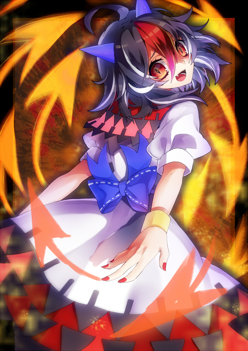 1girl black_hair bracelet directional_arrow dress fang horns jewelry kijin_seija looking_at_viewer multicolored_dress multicolored_hair open_mouth puffy_sleeves red_eyes redhead sash short_sleeves slit_pupils solo suzuka_sario touhou two-tone_hair white_dress