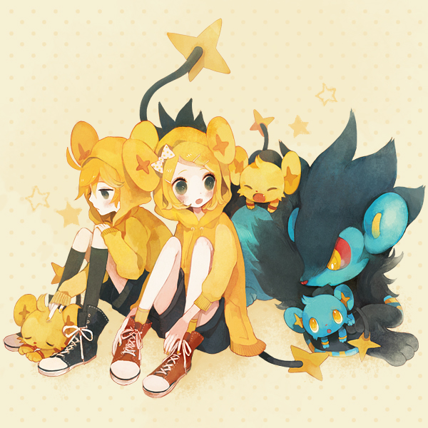 1boy 1girl bad_id blonde_hair bow costume hairclip hoodie jacket kagamine_len kagamine_rin luxray pechika pokemon pokemon_(creature) pokemon_(game) pokemon_dppt shinx shiny_pokemon shorts sitting sneakers socks star twins vocaloid