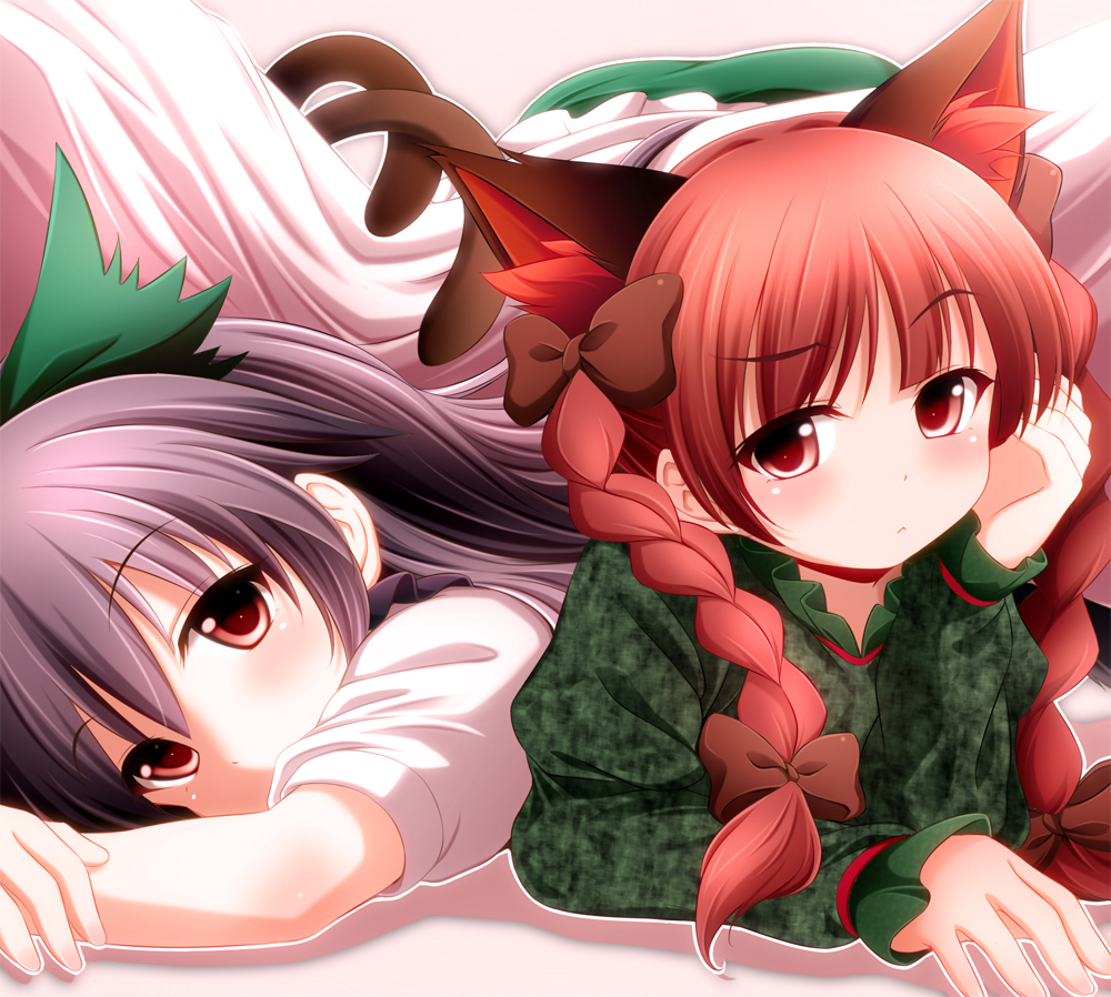 animal_ears ayase_midori black_hair bow braid cat_ears cat_tail kaenbyou_rin long_hair multiple_girls multiple_tails pair red_eyes red_hair redhead reiuji_utsuho ribbon tail touhou twin_braids twintails