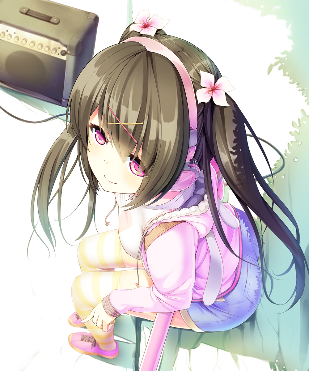 1girl black_hair highres long_hair peragura solo tagme thigh-highs violet_eyes