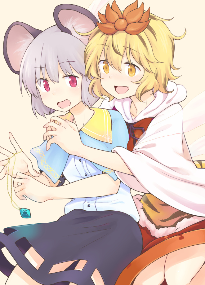 2girls animal_ears blonde_hair brown_hair capelet dra fang gem grey_hair hair_ornament jewelry long_sleeves mouse_ears multiple_girls nazrin necklace_removed open_mouth pendant pink_eyes shirt skirt smile tiger_print toramaru_shou touhou wide_sleeves yellow_eyes