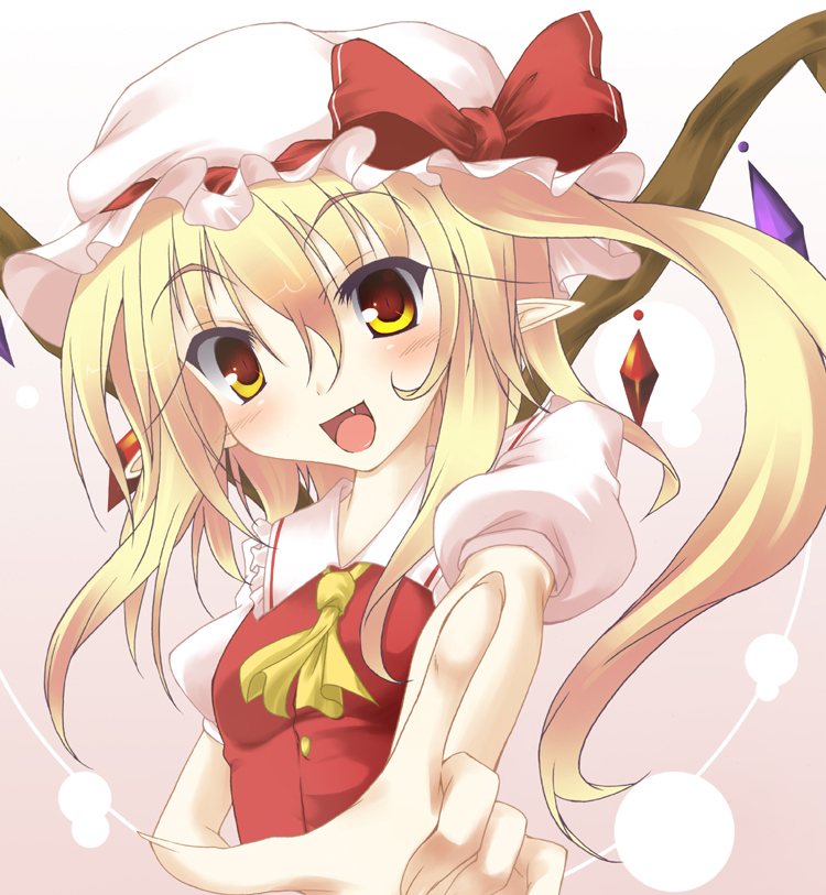 flandre_scarlet fuyuno_taka hat ponytail short_hair side_ponytail solo touhou wings yellow_eyes