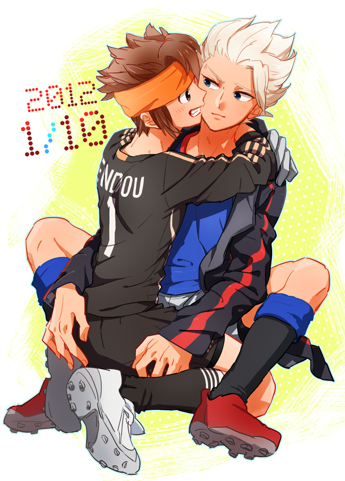 2boys character_name cleats dated endou_mamoru gloves goalkeeper gouenji_shuuya hairband hug inazuma_eleven_(series) inazuma_eleven_go inazuma_eleven_go_vs_danball_senki_w inazuma_legend_japan kinokooooo male multiple_boys open_mouth short_hair smile soccer_uniform sportswear white_hair yaoi