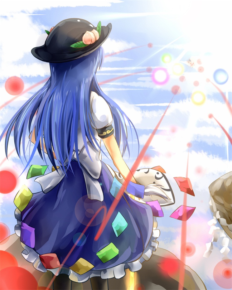 2girls battle danmaku energy_ball flying food from_behind fruit hakurei_reimu hat hinanawi_tenshi keystone kotou_(ko-tou) long_hair multiple_girls peach puffy_short_sleeves puffy_sleeves short_sleeves sky sword_of_hisou touhou