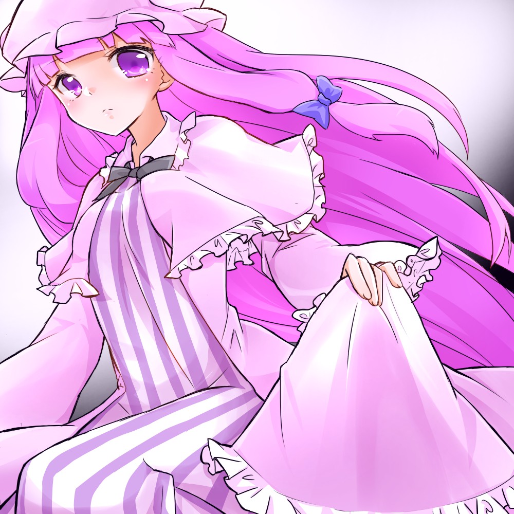 1girl blue_ribbon bowtie crescent crescent_hair_ornament dress dress_lift frilled_dress frilled_hat frilled_sleeves frills hair_ornament hair_ribbon hat long_hair long_sleeves looking_at_viewer pajamas patchouli_knowledge purple_dress purple_hair red_ribbon ribbon solo striped touhou very_long_hair violet_eyes yukina_(masyumaro610)