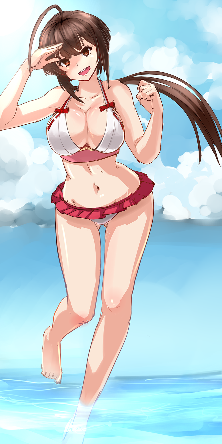 1girl adapted_costume ahoge barefoot breasts brown_eyes brown_hair cleavage clenched_hand drawfag highres huge_ahoge large_breasts long_hair low_ponytail microskirt musubi navel ocean sekirei skirt smile solo swimsuit tankini toes very_long_hair wading