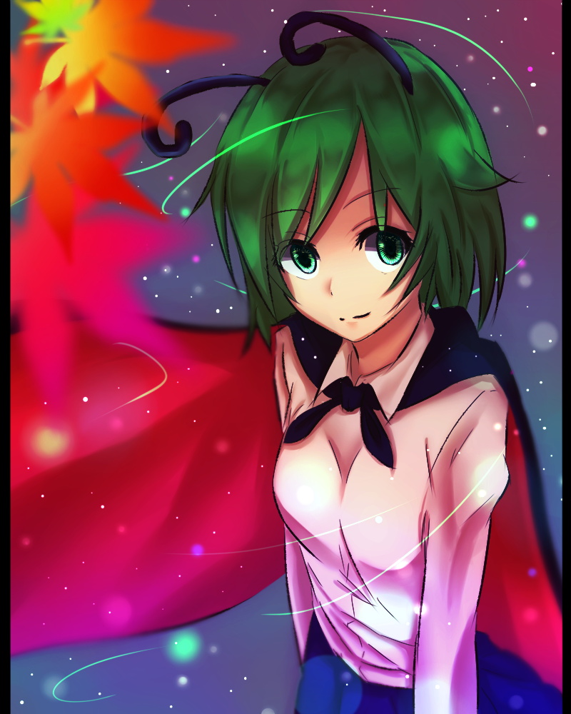 1girl antennae cape coco_(r5m) green_eyes green_hair leaf light_particles maple_leaf night short_hair smile solo touhou wriggle_nightbug