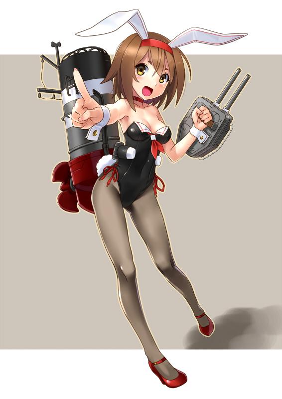 1girl adapted_costume animal_ears breasts brown_hair brown_legwear bunny_tail bunnysuit cannon cleavage detached_collar fake_animal_ears hair_ornament hairband high_heels kantai_collection katahira_masashi leotard looking_at_viewer open_mouth pantyhose rabbit_ears shadow shiratsuyu_(kantai_collection) short_hair simple_background smile smokestack solo tail turret wrist_cuffs