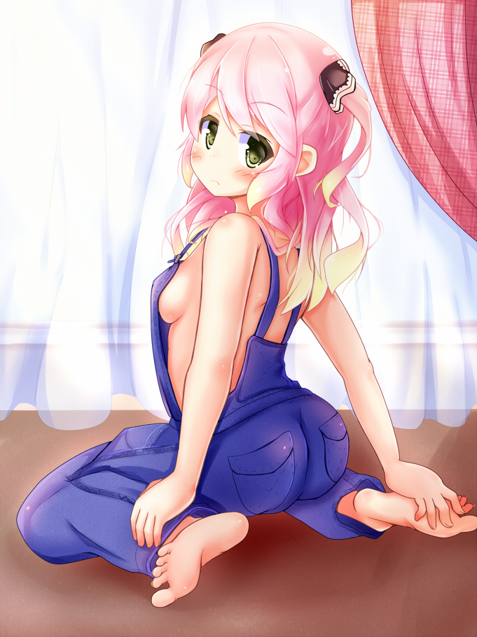 1girl ass barefoot blush breasts curtains denim feet full_body green_eyes long_hair looking_back naked_overalls original overalls pink_hair sideboob sitting soles solo toes twintails wariza