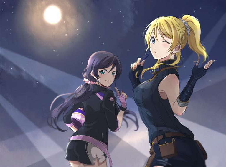 ayase_eli bare_shoulders blonde_hair blue_eyes fingerless_gloves full_moon gloves green_eyes inaho_(assanmiho) love_live!_school_idol_project moon one_eye_closed ponytail purple_hair shorts spotlight toujou_nozomi