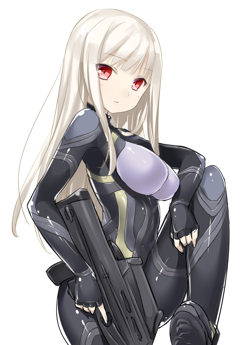 1girl android assault_rifle body_(bacoborn) bodysuit bullpup cowboy_shot expressionless fingerless_gloves fn_f2000 gloves gun highres leg_up long_hair looking_at_viewer original red_eyes rifle shiny shiny_clothes simple_background skin_tight solo trigger_discipline weapon white_background white_hair