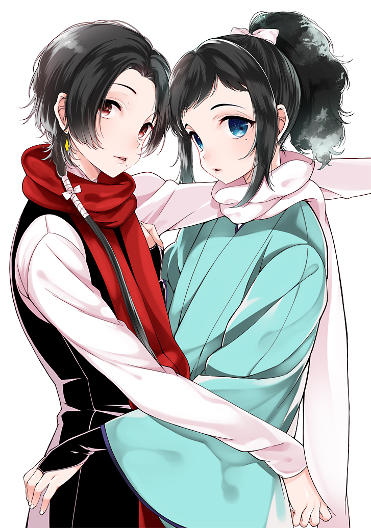 2boys black_hair blue blue_eyes bridal_gauntlets commentary_request haori high_ponytail japanese_clothes kashuu_kiyomitsu long_hair male_focus mole mole_under_eye mole_under_mouth multiple_boys parted_lips ponytail red_eyes red_scarf revision sakiyo_cake scarf simple_background touken_ranbu white_background white_scarf yamato-no-kami_yasusada