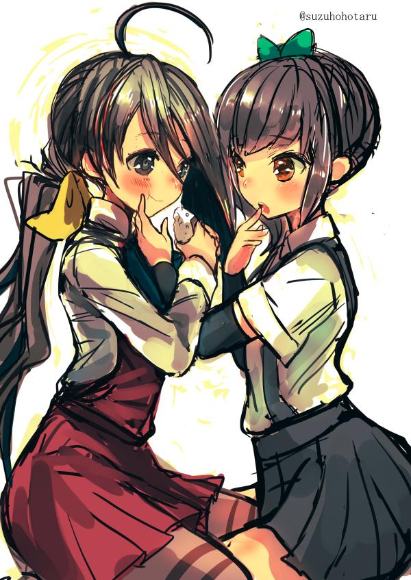 2girls ahoge blush bow bowtie brown_eyes commentary_request eating food grey_eyes grey_hair hair_bow hair_ribbon kantai_collection kasumi_(kantai_collection) kiyoshimo_(kantai_collection) long_hair multiple_girls onigiri open_mouth overall_skirt pantyhose ponytail ribbon side_ponytail silver_hair suzuho_hotaru twitter_username