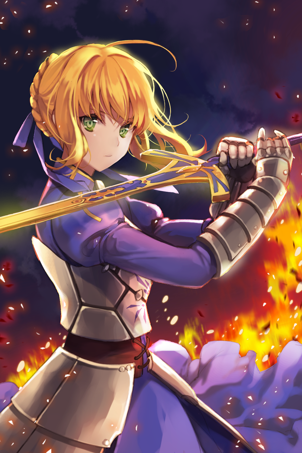 1girl ahoge armor armored_dress blonde_hair dress excalibur fate/stay_night fate_(series) green_eyes highres ice_(ice_aptx) saber solo sword weapon