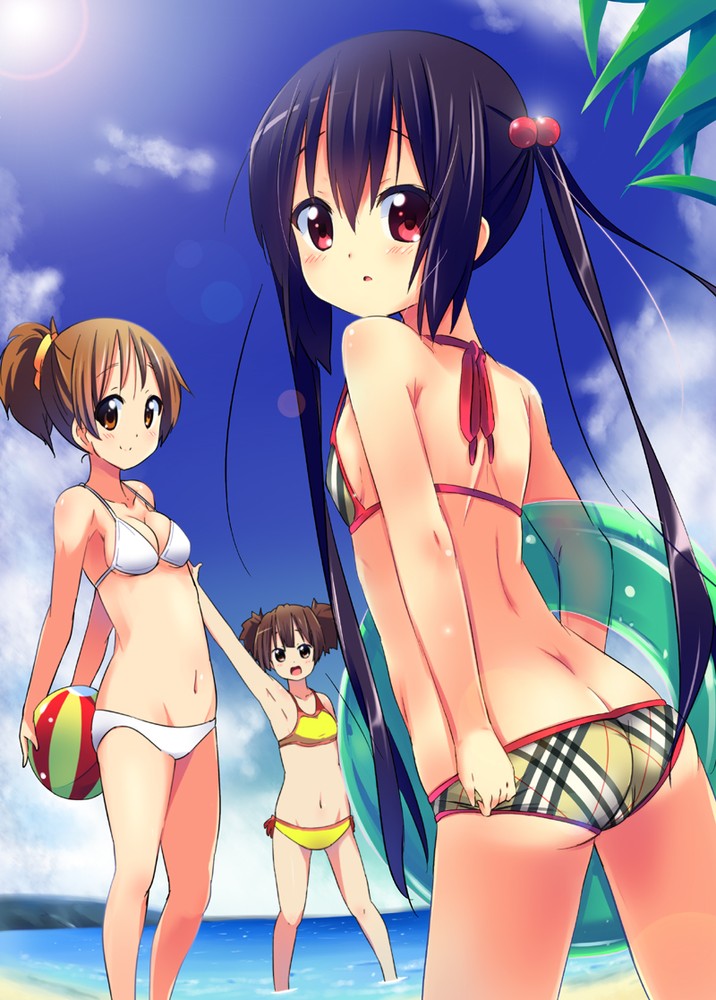 beach bikini black_hair brown_hair hirasawa_ui k-on! looking_at_viewer looking_back multiple_girls nakano_azusa ocean smile suzuki_jun tagme