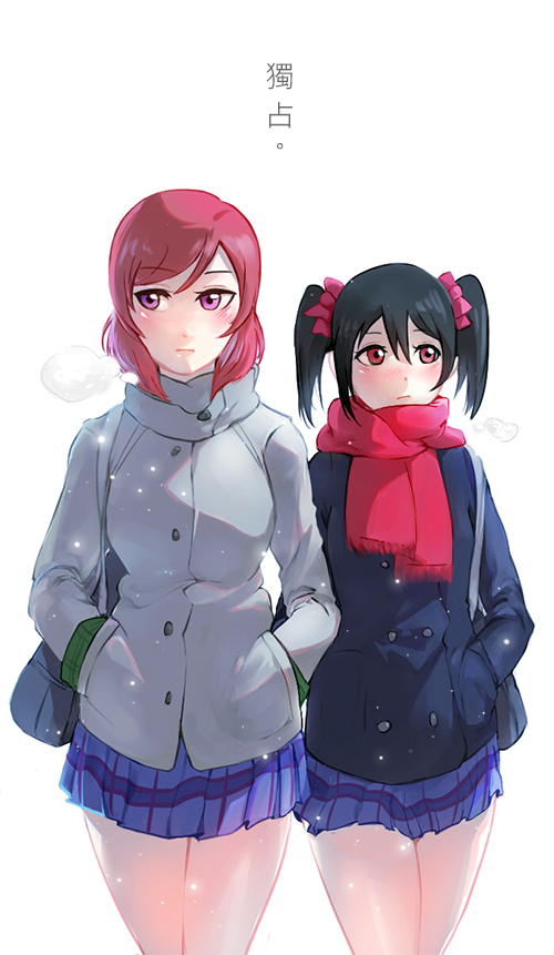 2girls a-shi_(lion81923) bag black_hair blush hands_in_pockets love_live!_school_idol_project multiple_girls nishikino_maki red_eyes redhead scarf school_bag school_uniform side-by-side skirt translation_request twintails violet_eyes yazawa_nico