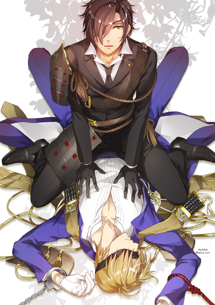 2boys armor black_gloves black_hair blindfold brown_hair cuffs eyepatch gloves handcuffs heshikiri_hasebe hideaki_hoba japanese_armor lying male_focus multiple_boys necktie on_back shokudaikiri_mitsutada sitting sitting_on_person sode touken_ranbu white_gloves yaoi yellow_eyes