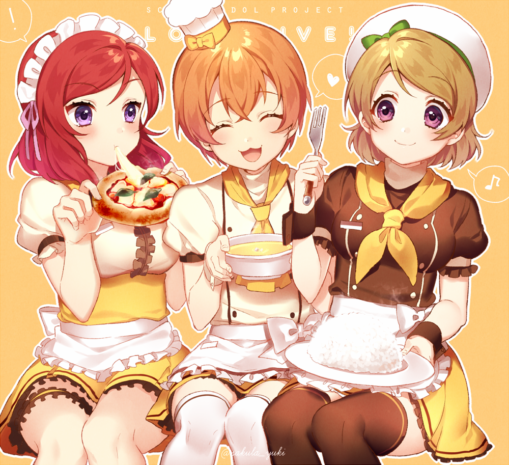 ! 3girls :3 :t ^_^ alternate_costume apron bangs beret blonde_hair blush bow breasts brown_legwear cheese chef_hat chef_uniform closed_eyes closed_mouth copyright_name double-breasted eating eyebrows eyebrows_visible_through_hair eyelashes food fork frilled_apron frilled_skirt frilled_sleeves frills green_bow hair_between_eyes happy hat hat_bow hat_ribbon heart holding holding_food holding_fork hoshizora_rin ichinose_yukino koizumi_hanayo leg_garter looking_at_another love_live!_school_idol_project maid_headdress mini_hat miniskirt mouth_hold multiple_girls musical_note neckerchief nishikino_maki open_mouth orange_hair outline pizza plate porridge puffy_short_sleeves puffy_sleeves quaver redhead ribbon rice short_hair short_sleeves simple_background sitting skirt smile spoken_heart spoken_musical_note swept_bangs toque_blanche turtleneck twitter_username uniform violet_eyes waist_apron white_apron white_bow white_hat white_legwear wrist_cuffs yellow_background yellow_bow yellow_skirt