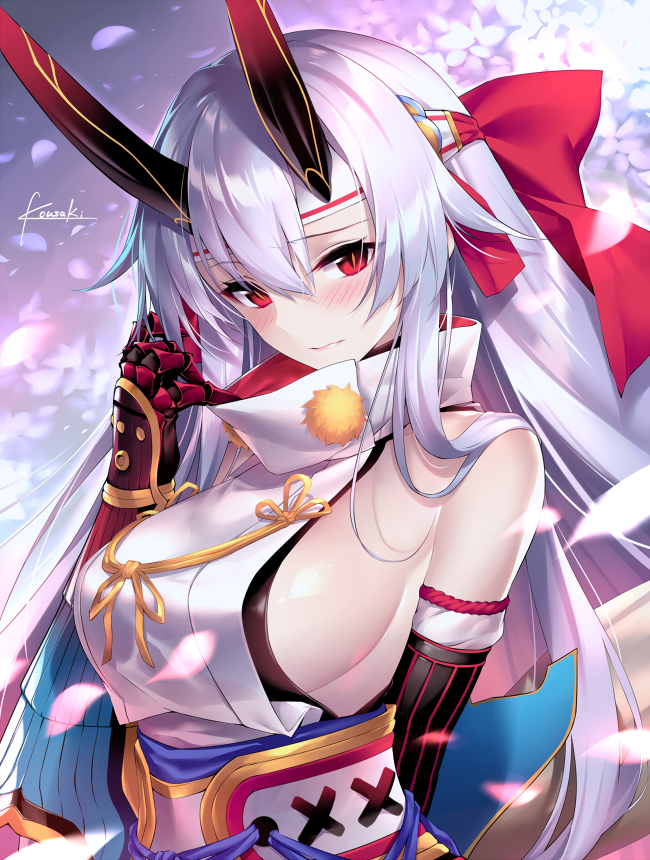 long_hair red_eyes smile tomoe_gozen_(fate/grand_order) white_hair