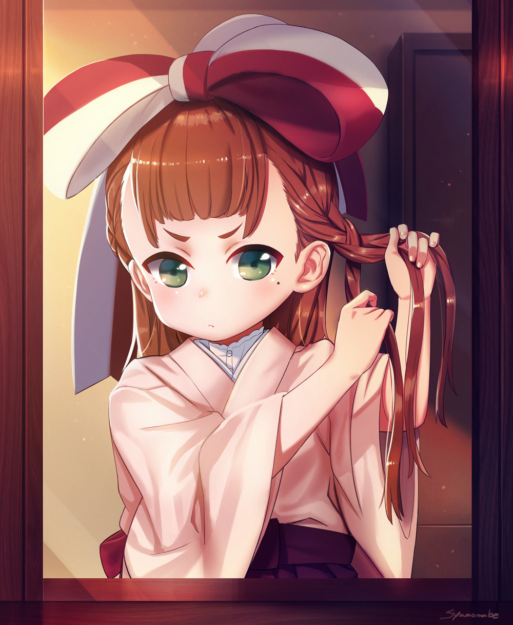 1girl anne_(wixoss) bangs blunt_bangs blush bow braid braiding_hair brown_hair commentary_request frown green_eyes hair_bow hairdressing hakama highres japanese_clothes long_hair mirror mole mole_under_eye reflection solo syamo003 wide_sleeves wixoss