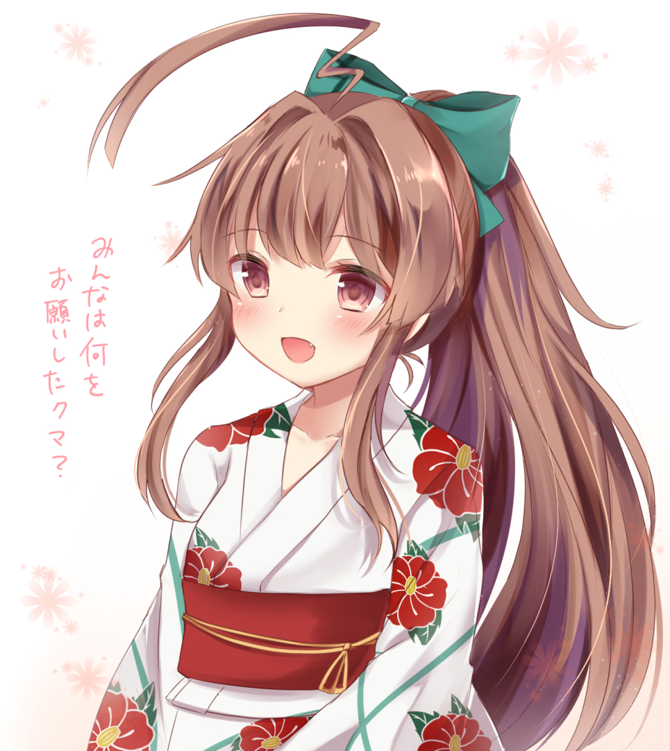 1girl ahoge blush bow brown_eyes brown_hair eyebrows eyebrows_visible_through_hair fang floral_print flower green_bow hair_bow hair_flower hair_ornament huge_ahoge japanese_clothes kantai_collection kimono kuma_(kantai_collection) large_bow long_hair long_sleeves looking_afar masayo_(gin_no_ame) open_mouth ponytail sash sidelocks simple_background smile solo text translated upper_body very_long_hair white_background