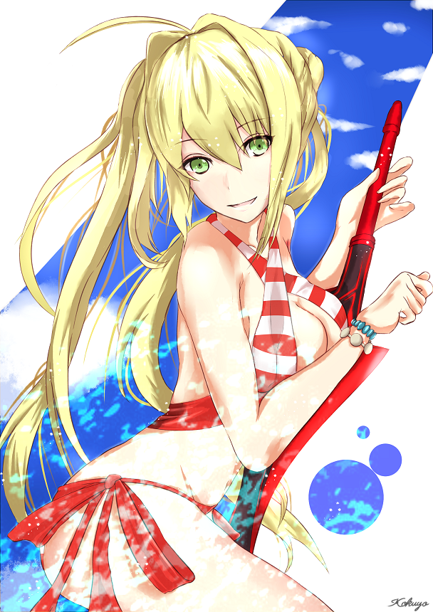 blonde_hair caster_(nero_claudius) flag long_hair yellow_eyes