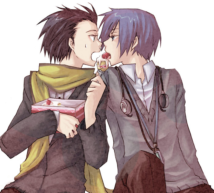 arisato_minato black_hair blue_eyes blue_hair couple eating headphones mochizuki_ryouji pants persona persona_3 scarf short_hair sweatdrop sweets yaoi