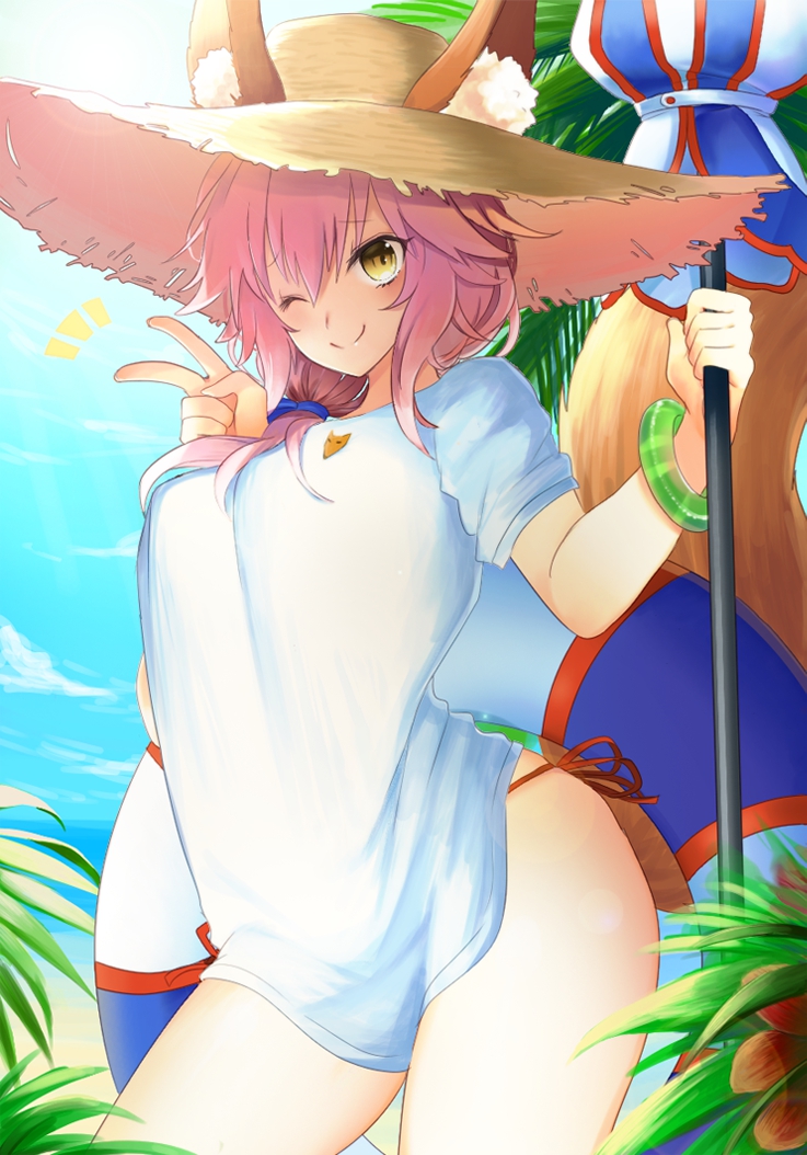 1girl animal_ears breasts closed_umbrella fate/extra fate/grand_order fate_(series) fox_ears fox_tail hat kirie_nozomi looking_at_viewer one_eye_closed palm_tree palms parasol pink_hair shirt smile solo tail tamamo_(fate)_(all) tamamo_no_mae_(swimsuit_lancer)_(fate) tree umbrella v white_shirt yellow_eyes