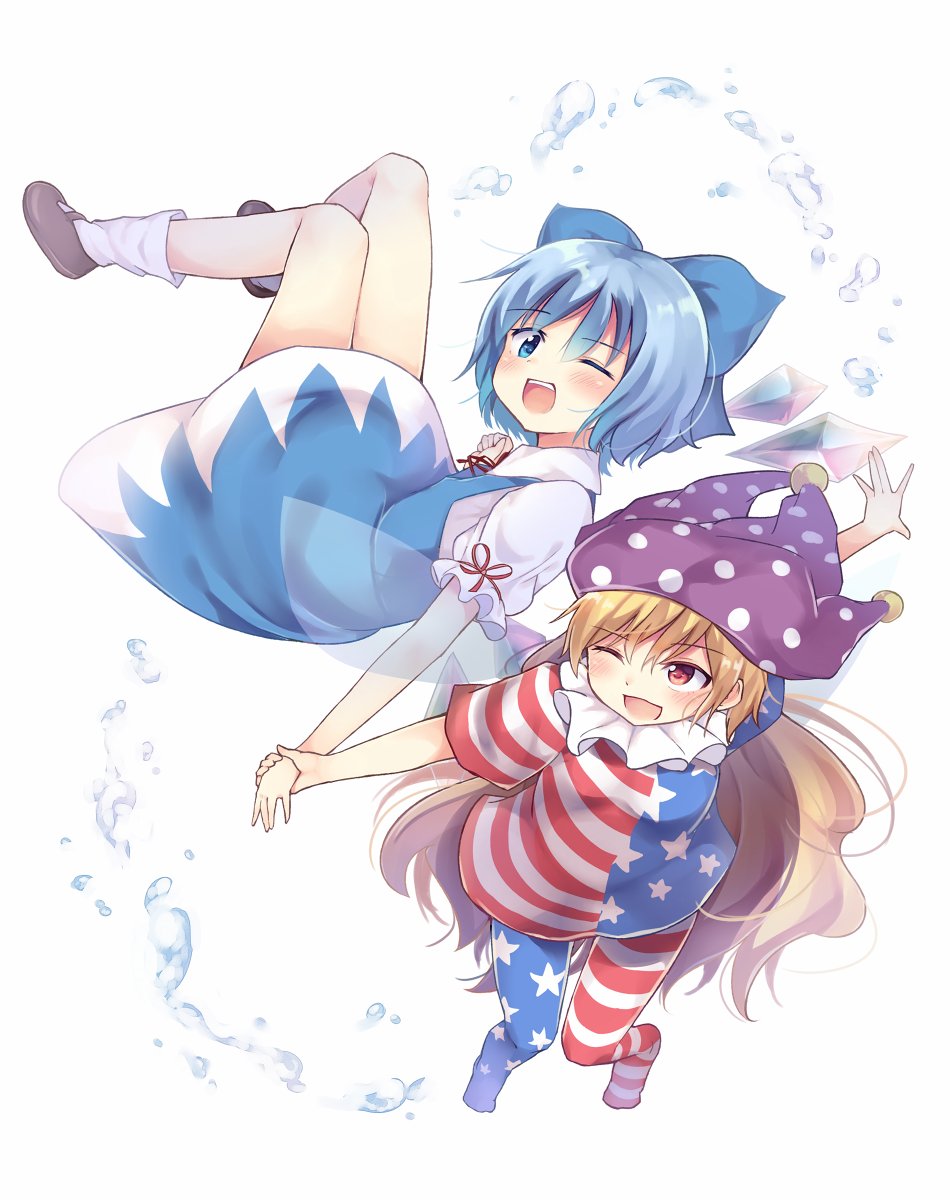 2girls american_flag american_flag_legwear blonde_hair blue_bow blue_dress blue_eyes blue_hair blush bow brown_shoes cirno clownpiece colored commentary_request dress hair_bow hand_holding hat highres ice ice_wings irone_(miyamiya38) jester_cap long_hair multiple_girls neck_ruff nemokakkoii one_eye_closed open_mouth outstretched_arm pantyhose polka_dot puffy_short_sleeves puffy_sleeves red_ribbon ribbon shoes short_hair short_sleeves simple_background smile socks star star_print striped teeth touhou very_long_hair water water_drop white_background white_legwear wings